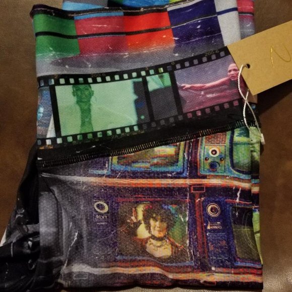 Jennifer Lopez x Niyama Sol IN COLOR Leggings - Picture 3 of 12